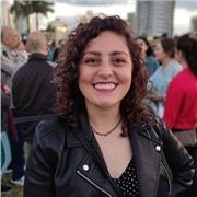 Professora de inglês para alunos iniciantes